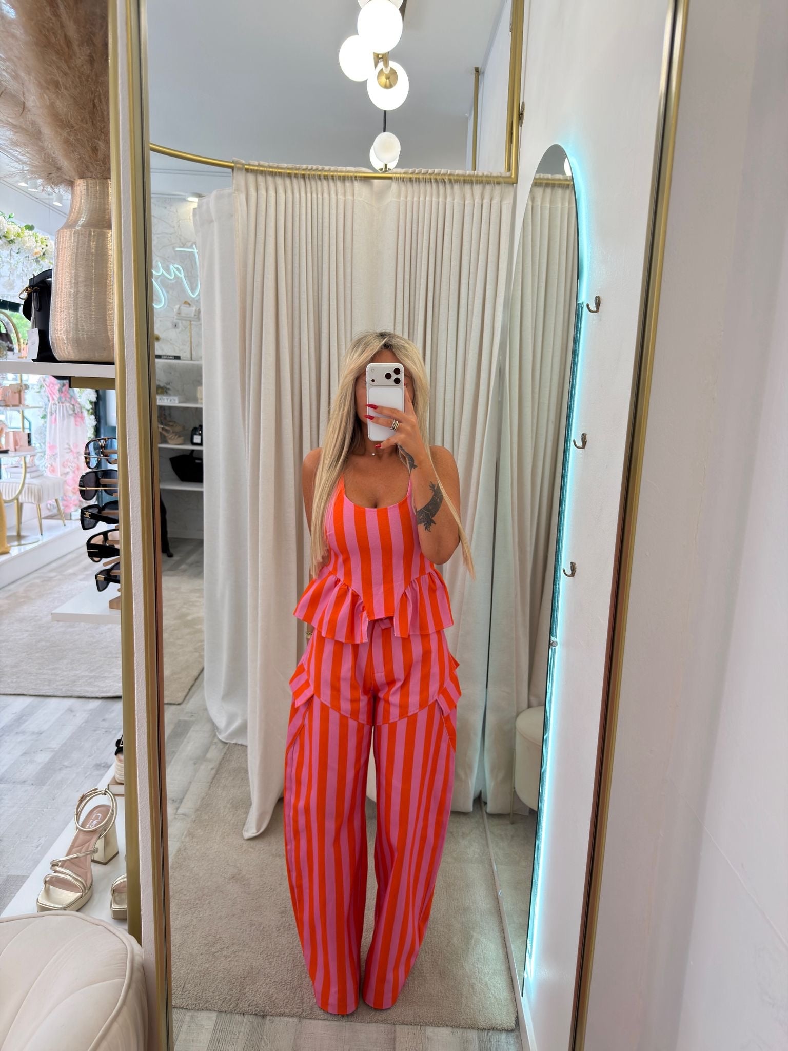 Conjunto Tojiana