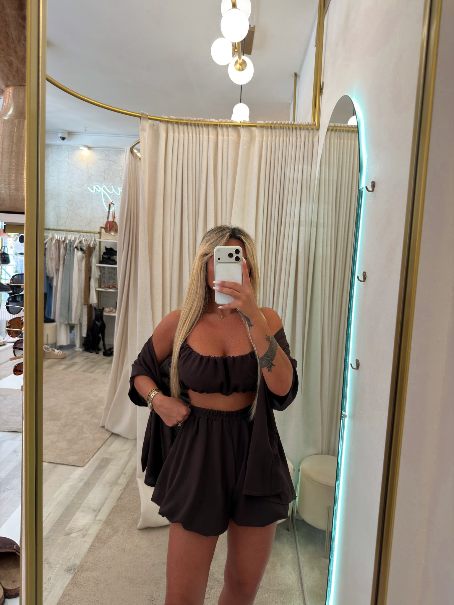 Conjunto Avelo