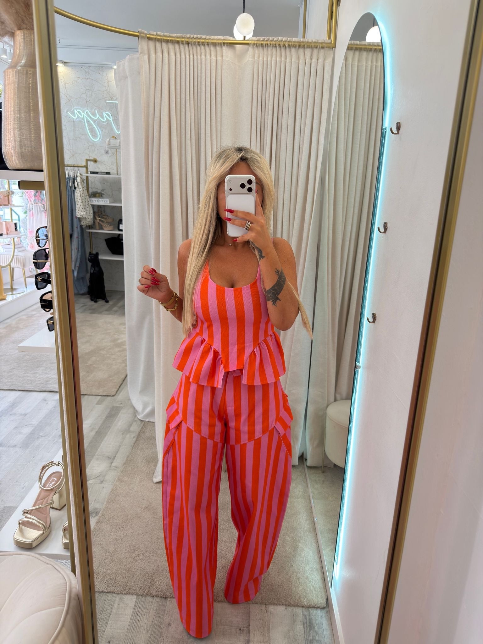 Conjunto Tojiana